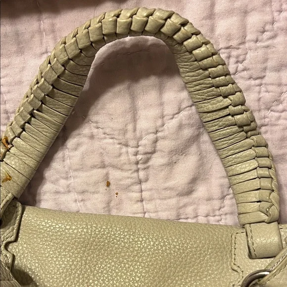 Elizabeth and James Elegant Cream Leather Handbag - Picture 9 of 10